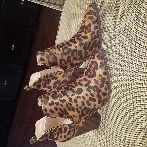 Ankle booties size 10 - Picture 2 of 5